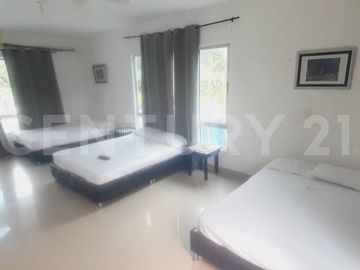 VENDO HERMOSA CASA HOTEL IDEAL  PARA  AIRBNB EN GUADUAS CUNDINAMARCA