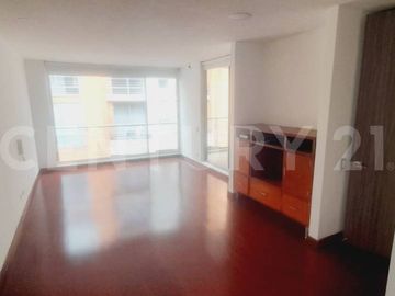 VENDO ESPECTACULAR CASA EN CAMINOS DE GRATAMIRA 4 NIVELES
