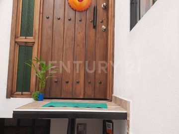 ESPECTASCULAR CASA EN VENTA