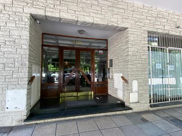 VENTA Departamento 3 ambientes con balcón sobre Av Colón - Plaza Colon Mar del Plata