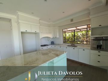 Casa a la  laguna en Venta El Canton Barrio Norte-Escobar-Maschwitz