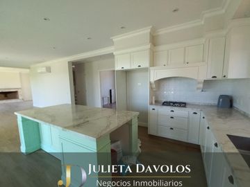Casa a la  laguna en Venta El Canton Barrio Norte-Escobar-Maschwitz