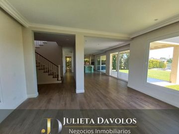 Casa a la  laguna en Venta El Canton Barrio Norte-Escobar-Maschwitz