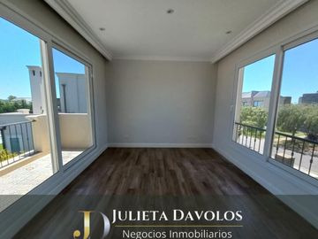 Casa a la  laguna en Venta El Canton Barrio Norte-Escobar-Maschwitz