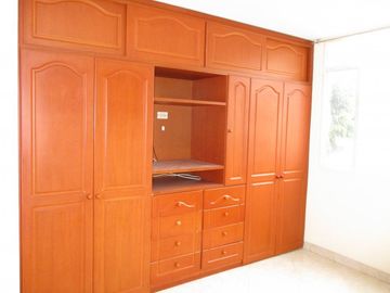 SE VENDE APARTAMENTO EN MODELIA EDI LOS PINOS