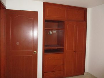 SE VENDE APARTAMENTO EN MODELIA EDI LOS PINOS