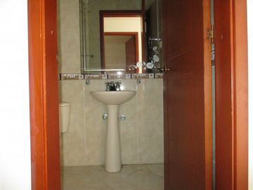 SE VENDE APARTAMENTO EN MODELIA EDI LOS PINOS
