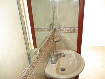 SE VENDE APARTAMENTO EN MODELIA EDI LOS PINOS