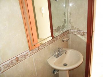 SE VENDE APARTAMENTO EN MODELIA EDI LOS PINOS