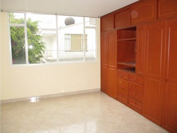 SE VENDE APARTAMENTO EN MODELIA EDI LOS PINOS