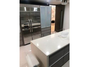 SE VENDE CASA DE LUJO EN ALTOS DE RIOMAR