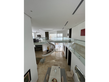 SE VENDE CASA DE LUJO EN ALTOS DE RIOMAR