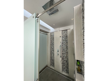 SE VENDE CASA DE LUJO EN ALTOS DE RIOMAR