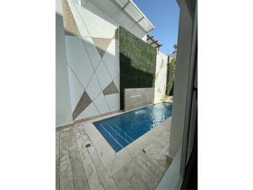 SE VENDE CASA DE LUJO EN ALTOS DE RIOMAR
