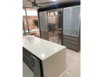 SE VENDE CASA DE LUJO EN ALTOS DE RIOMAR