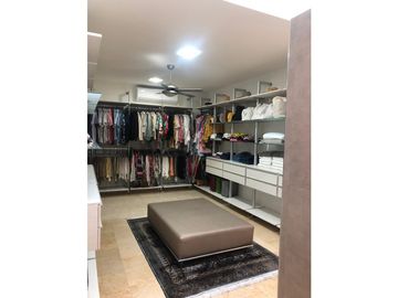 SE VENDE CASA DE LUJO EN ALTOS DE RIOMAR