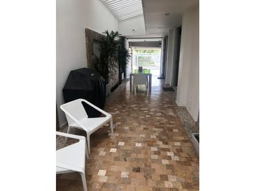 SE VENDE CASA DE LUJO EN ALTOS DE RIOMAR