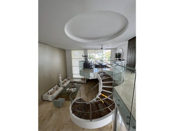 SE VENDE CASA DE LUJO EN ALTOS DE RIOMAR
