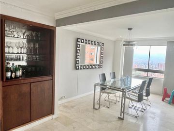 VENTA HERMOSO APARTAMENTO EN LAS SANTAS POBLADO