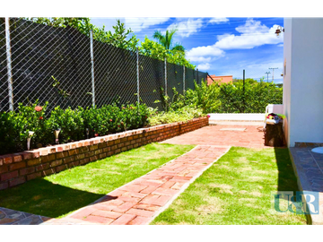 ESPECTCULAR CASA RECREACIONAL RICAURTE