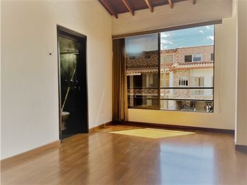 Casa en venta La Estrella - San Agustín