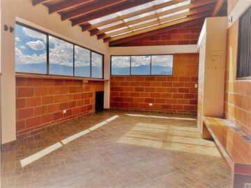 Casa en venta La Estrella - San Agustín