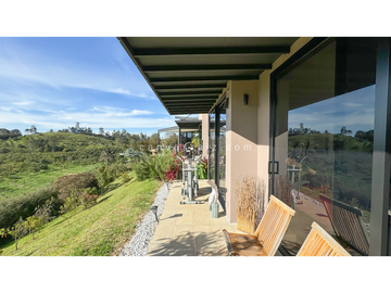 Casa Campestre en Parcelación Vía San Antonio - La Ceja