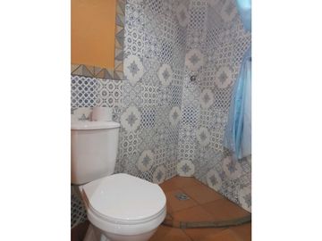 VENTA O ARRIENDO DE PROPIEDAD COMERCIAL ESQUINERA SOBRE VIA PRINCIPAL