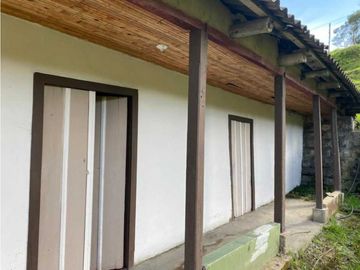 VENTA O ARRIENDO DE PROPIEDAD COMERCIAL ESQUINERA SOBRE VIA PRINCIPAL
