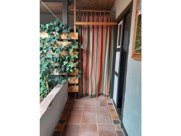 VENTA O ARRIENDO DE PROPIEDAD COMERCIAL ESQUINERA SOBRE VIA PRINCIPAL