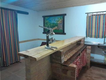VENTA O ARRIENDO DE PROPIEDAD COMERCIAL ESQUINERA SOBRE VIA PRINCIPAL