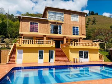 Finca para la venta en Girardota, vereda Portachuelo