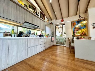 Vendo casa Campestre estilo Español en el Carmen de Viboral