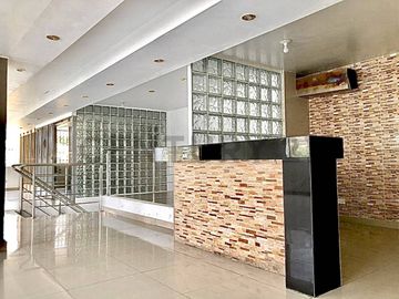 ALQUILO LOCAL COMERCIAL 2 PLANTAS 164M2  ACONDICIONADO PARA RESTAURANTE POLLERIA