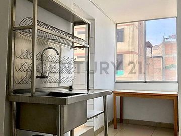 ALQUILO LOCAL COMERCIAL 2 PLANTAS 164M2  ACONDICIONADO PARA RESTAURANTE POLLERIA