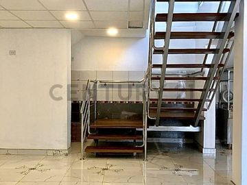 ALQUILO LOCAL COMERCIAL 2 PLANTAS 164M2  ACONDICIONADO PARA RESTAURANTE POLLERIA