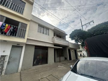Venta de casa en el B/ santander