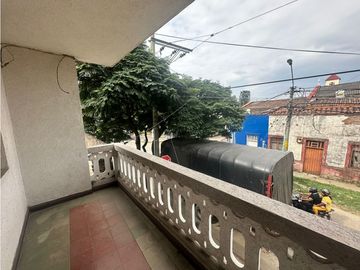Venta de casa en el B/ santander