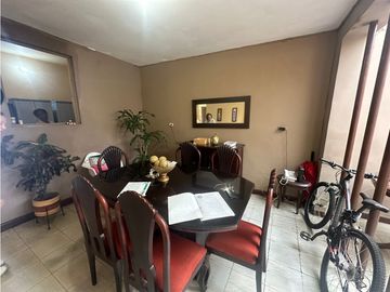 Venta de casa en el B/ santander
