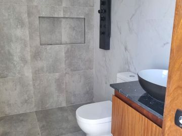 CASANUEVA EN VENTA, PRECIOSA TERMINADOS PREMIUM EN SAVIA CENTRAL , ZAPOPAN.