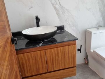 CASANUEVA EN VENTA, PRECIOSA TERMINADOS PREMIUM EN SAVIA CENTRAL , ZAPOPAN.