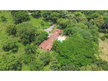 Venta de finca en Bolombolo