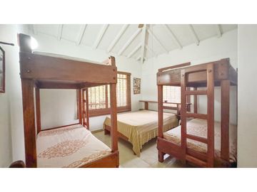 Venta de finca en Bolombolo