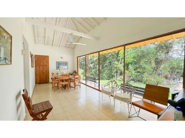Venta de finca en Bolombolo