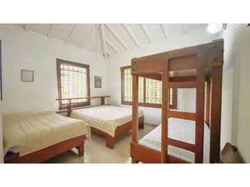 Venta de finca en Bolombolo