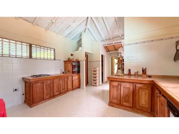 Venta de finca en Bolombolo