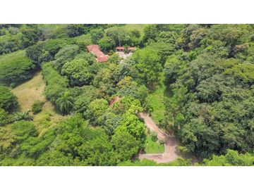 Venta de finca en Bolombolo