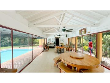 Venta de finca en Bolombolo