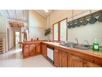 Venta de finca en Bolombolo