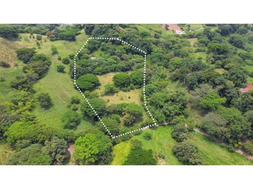 Venta de finca en Bolombolo